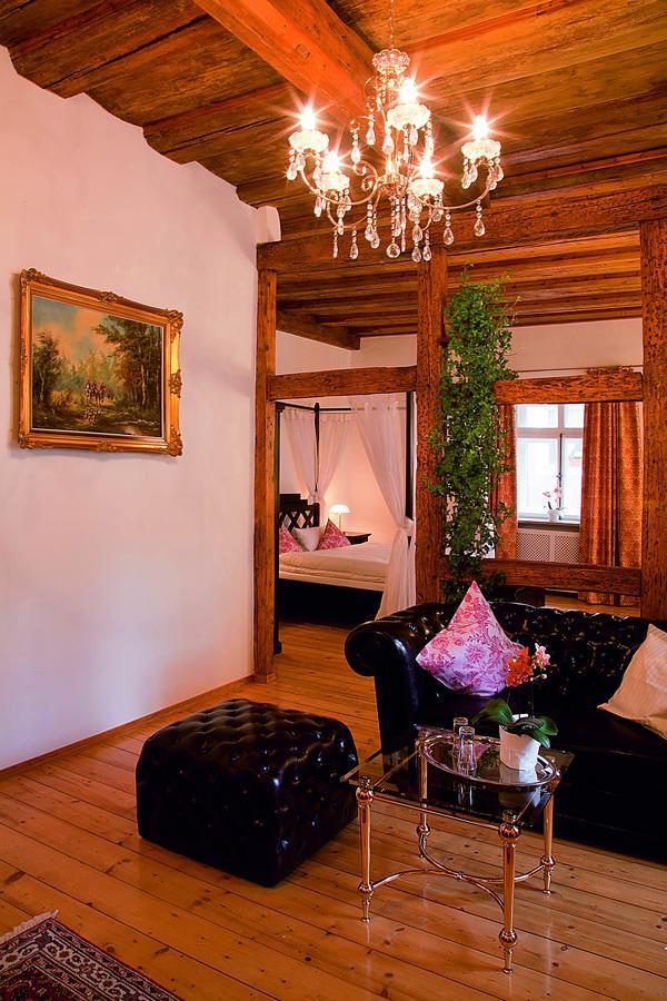 Restaurant Dicker Mann Hotel Zum Blauen Krebs เรเกนส์บวร์ก ภายนอก รูปภาพ