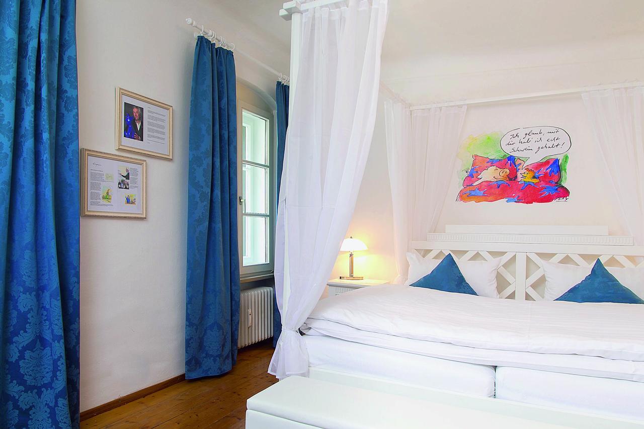 Restaurant Dicker Mann Hotel Zum Blauen Krebs เรเกนส์บวร์ก ภายนอก รูปภาพ